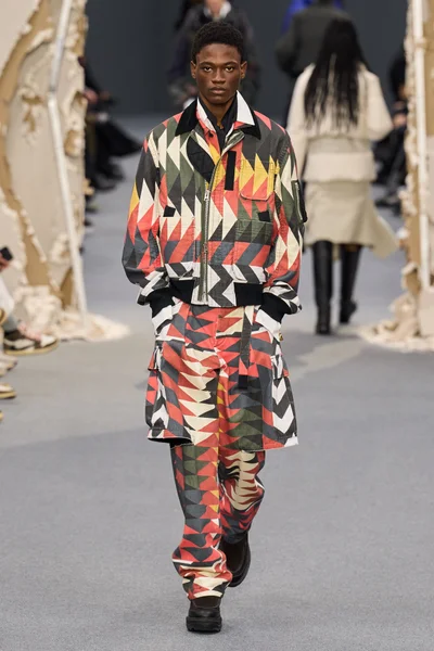 Look 61